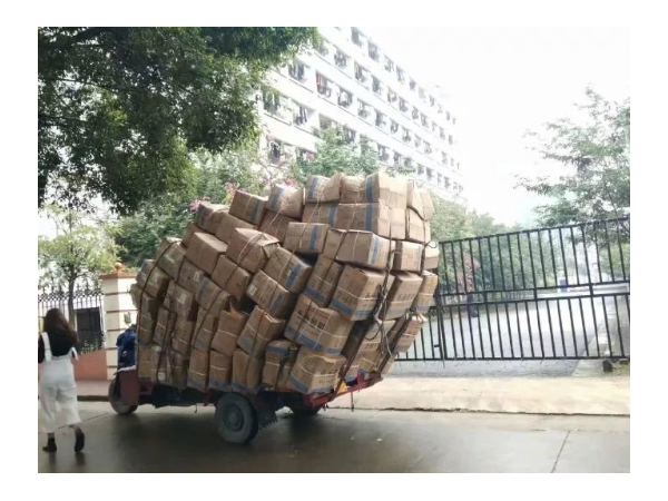 邁世與你分享一則正能量小故事：雖生活不易，但也要樂觀